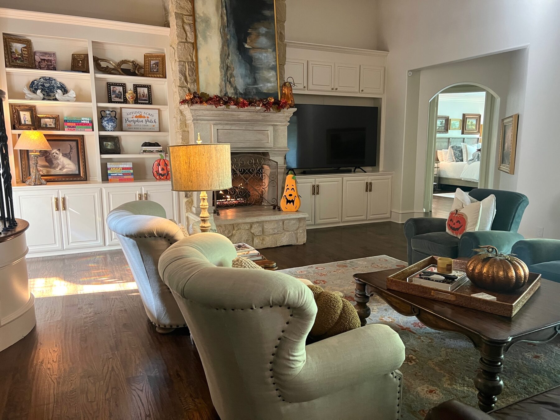 Our 2023 Spooktacular Home Tour! - Mix & Match Mama