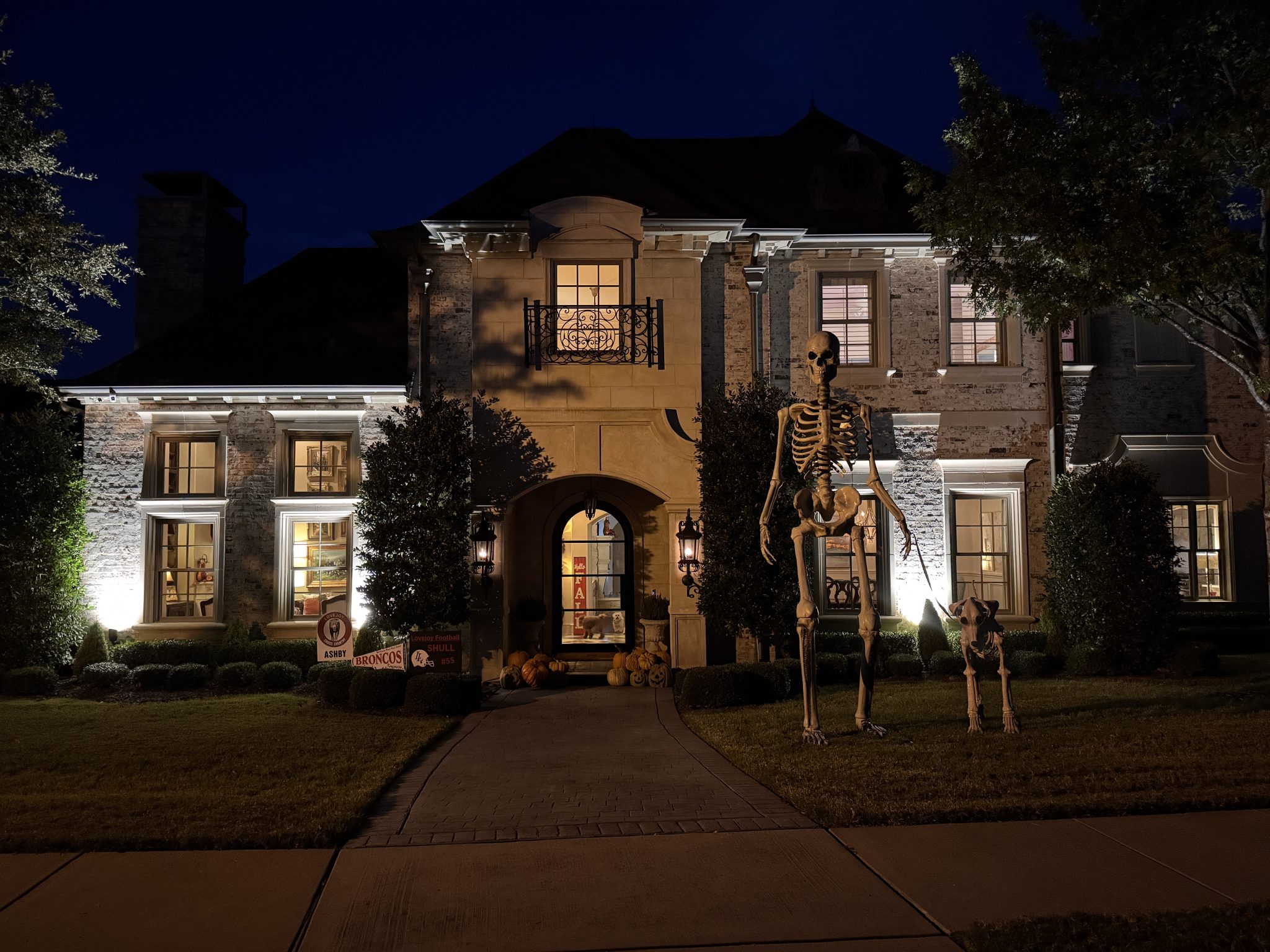 Spooktacular Home Tour: 2025 Edition - Mix & Match Mama